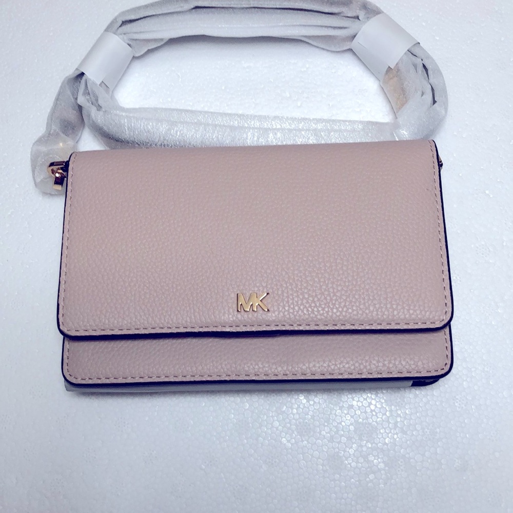 🌸 NWT MICHAEL KORS MOTT PEBBLE PHONE CROSSBODY SHOULDER BAG PINK SOFT